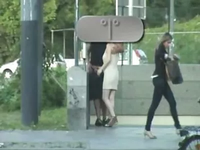 Un homme qui amateur sex maison baise ensemble