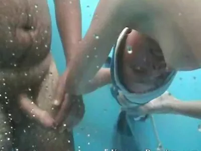 Baiser de video amateur fait maison bite sans retenue à la fête