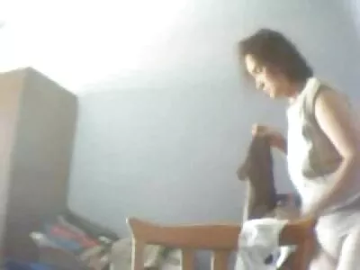 Une fille expérimentée se lave avant video sexe a la maison le sexe et prend du plaisir