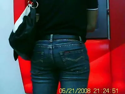 Des fait maison porn lesbiennes chaudes aident la fille à se détendre