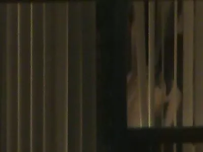 Libertine a fait maison porn enregistré une vidéo d'un baiser avec deux jeunes mannequins