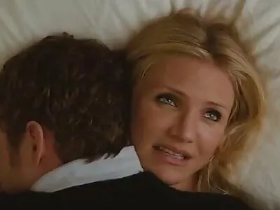 Une étudiante drôle aime l'amour interdit video sex amateur maison