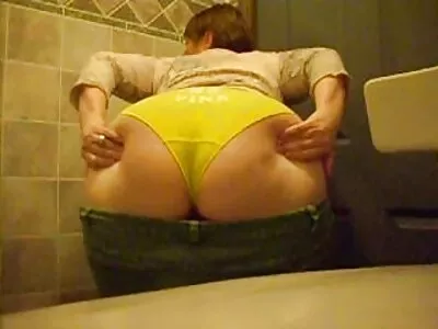 Belle compagnie de baisers et vidéos x à la maison passez un bon moment