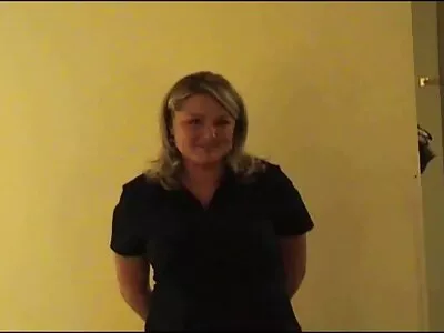 Infirmière heureuse video sexe maison de te laisser embrasser un mec cool