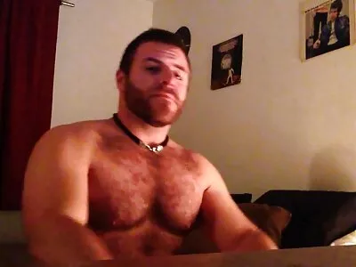 Jeux pervers deux jeunes filles avec des jouets la maison du porno sexuels