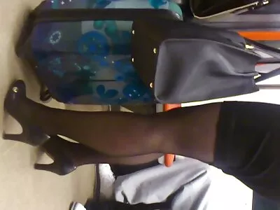 Des farceurs aux cheveux blancs ont capturé le capitaine du vaisseau la maison du porno spatial